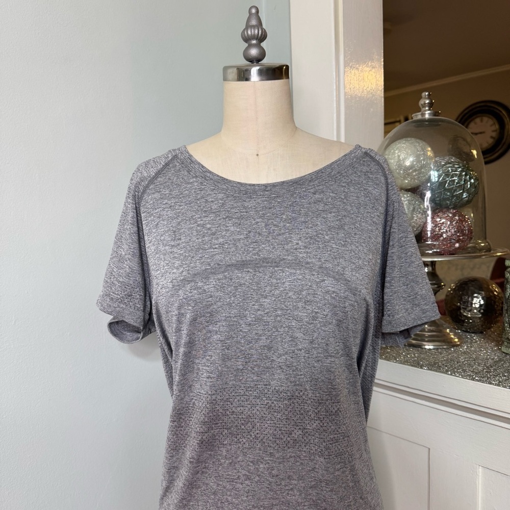 Lululemon Swiftly Tech 2.0 Short Sleeve Shirt Shirt Slate Gray Size 16 - Picture 7 of 11